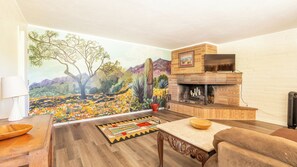 Smart TV, ping pong, books - The heart of the desert with amazing views and hiking trails right outside! (Tucson)