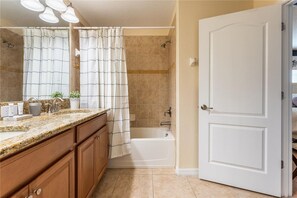 Townhome, 4 Bedrooms, Private Pool, Poolside | Bathroom