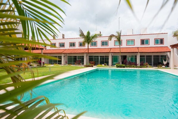 Outdoor pool - Cancún villas residencial (Cancun)