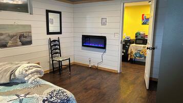 1 dormitorio, escritorio, tabla de planchar con plancha y wifi gratis