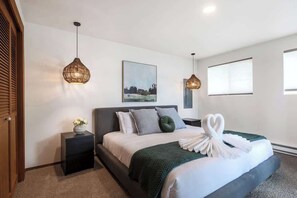 3 chambres, fer et planche à repasser, Wi-Fi, literie fournie