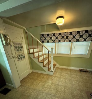 Interior - Bed and Biscuit Inn
Pet friendly !
Near Kingdom come park & Pine mtn. (Partridge)