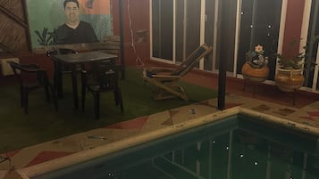 Meja sambut tetamu