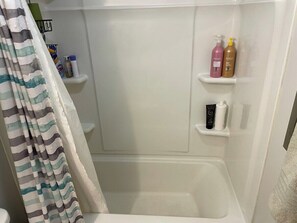 シャワー、タオル