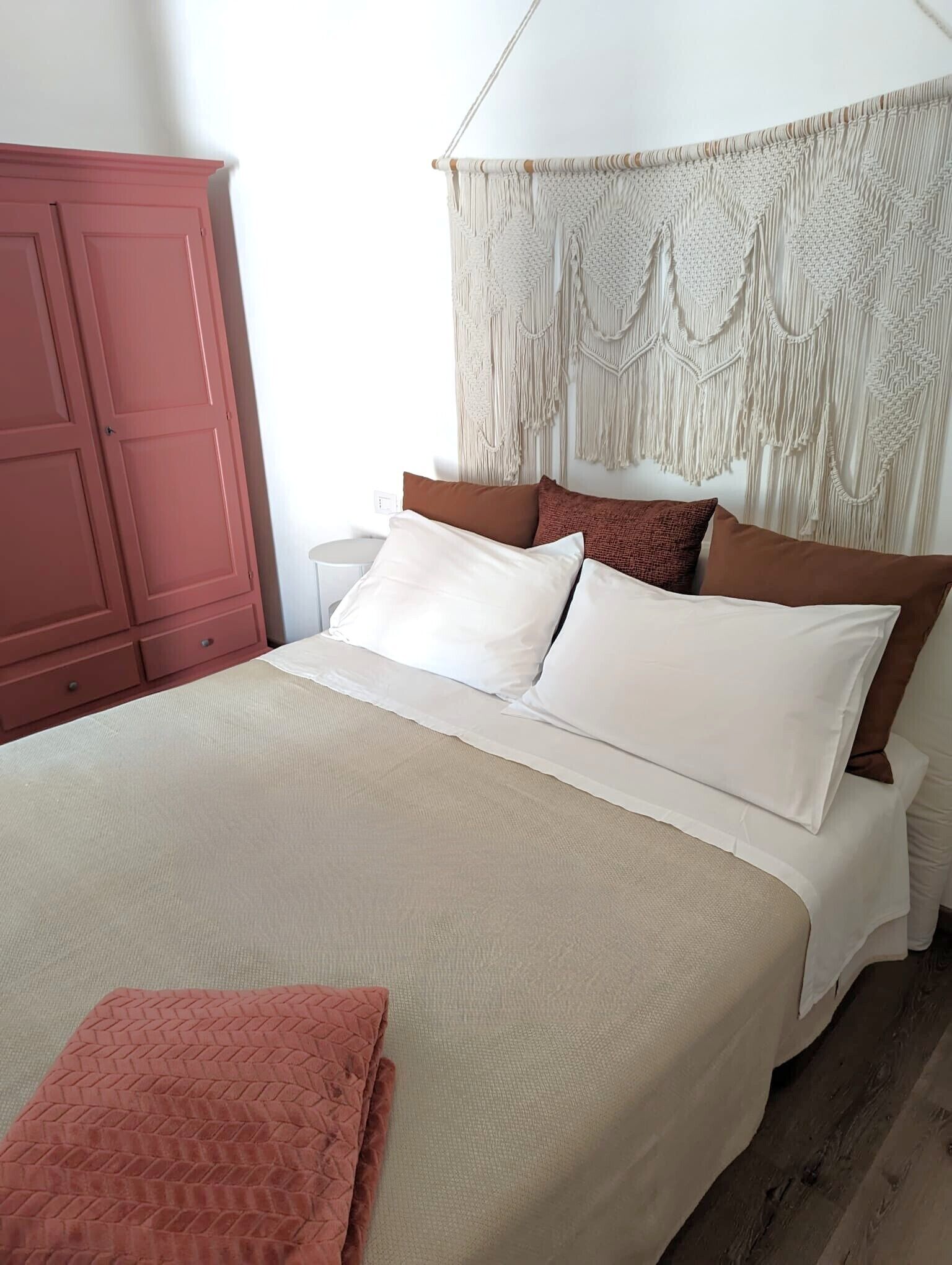 Camera Ciliegio | 1 多间卧室、隔音、免费 WiFi、床单