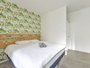 Ferros/tábuas de passar roupa, Wi-Fi, roupa de cama