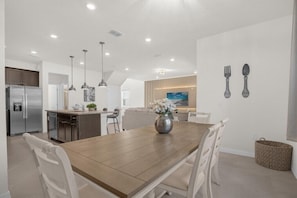 Dining - 5 BD/ 4 BA/ Windsor Cay (1289 ER) (Clermont)