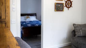2 bedrooms, desk, free WiFi