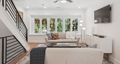 2BR Family Retreat – Safe, Comfortable & Fun