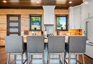Fridge, microwave, oven, stovetop - Cozy 2BD Cabin | Cornhole | Board Games | Hot Tub (Hochatown)