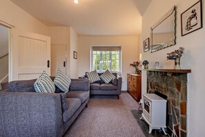 TV - 3 Bed in Tavistock (oc-t29334) (Gulworthy)