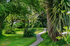 Property grounds - 3 Bed in Tavistock (oc-t29334) (Gulworthy)