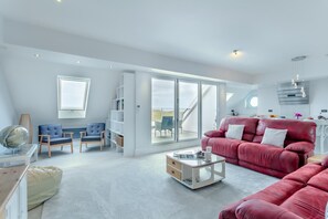 TV - 4 Bed in Ilfracombe (oc-c29344) (Ilfracombe)