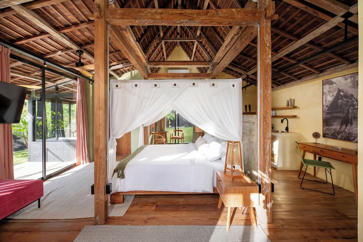 Pantai Villa with Ocean View and Garden | 1 bedroom, Egyptian cotton sheets, premium bedding, down comforters