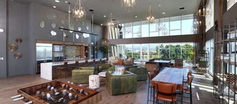 Luxury Haven 10 Min From Disneyland With Pool & GYM