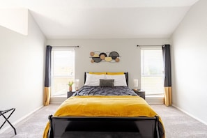 4 Schlafzimmer, Schreibtisch, Bügeleisen/Bügelbrett, kostenloses WLAN