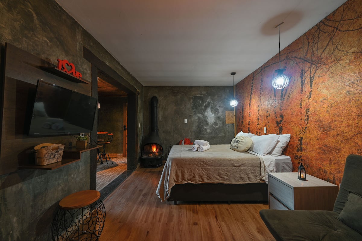 Standard Room, 1 Bedroom, Balcony | 1 bedroom, individually decorated, individually furnished, free WiFi