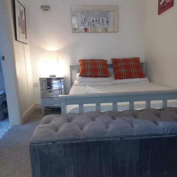 1 Bed Studio Sleeps 4 - Seaside, Dog Friendly - Bridlington