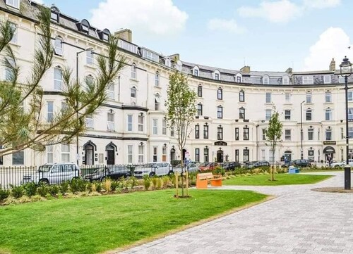 1 Bed Studio Sleeps 4 - Seaside, Dog Friendly