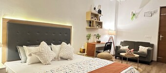 Private Elegante Luxury Stay -  21thFloor