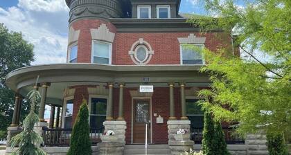 THE VICTORIAN GUESTHOUSE BED & BREAKFAST - Room 3