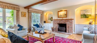Manor Farm House - Four Bedroom House, Sleeps 8