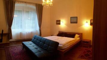 2 bedrooms, travel crib, WiFi, bed sheets