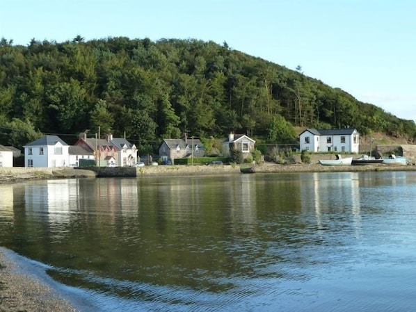 Marina - A Wonderful 3-bed House in Arthurstown Sleeps 6 (Arthurstown)