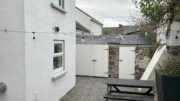 House | Property grounds