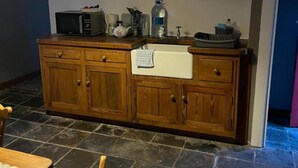Unclassified image, 5 of 9, button - Beautiful 1-bed Cottage in Graiguenamanagh (Raheendonore)