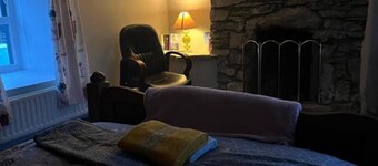 Beautiful 1-bed Cottage in Graiguenamanagh