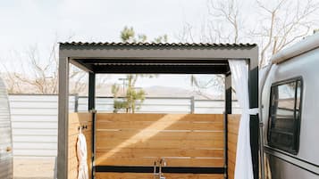 Luksus-studiosuite, 1 queensize-seng | Terrasse/patio