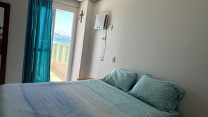 4 chambres, fer et planche à repasser, Wi-Fi, draps fournis