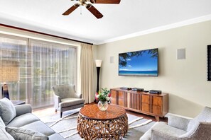 TV - KBM Resorts | FREE CAR | Honua Kai Konea | Ocean view | 3-Bedroom Condo with Easy Beach Access! HKK-349 (Lahaina)