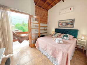 3 chambres, fer et planche à repasser, accès Internet, draps fournis