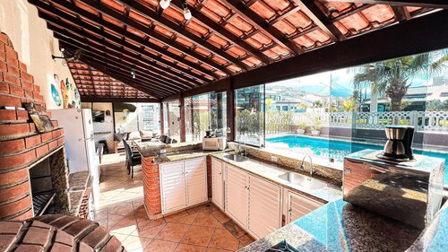 Beach House, 300 mts, with Pool and WIFI