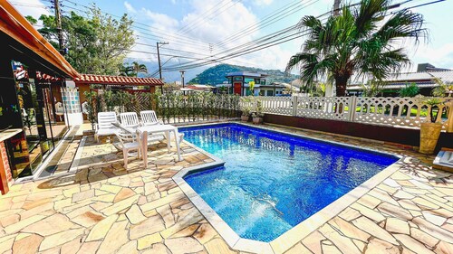 Beach House, 300 mts, with Pool and WIFI