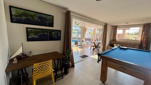 Spielezimmer