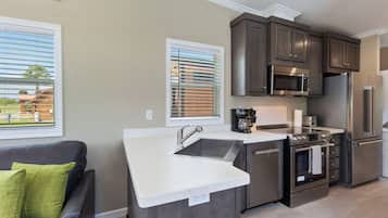 Cabin, 2 Bedrooms | Private kitchen | Full-sized fridge, oven, stovetop, dishwasher