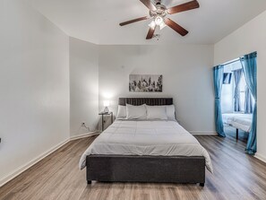 4 chambres, fer et planche à repasser, Wi-Fi, draps fournis