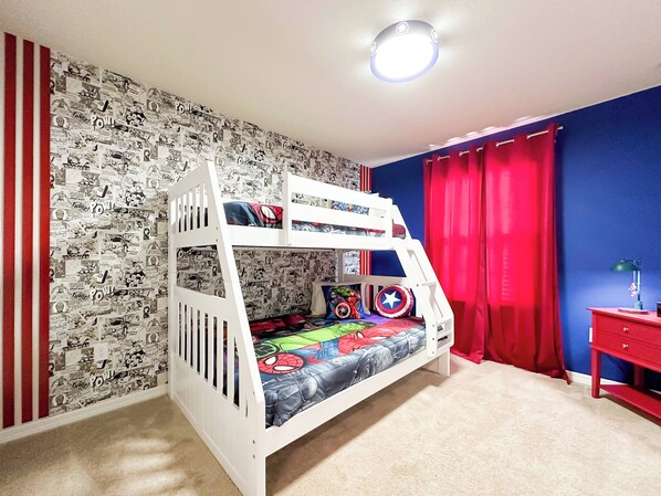 5 bedrooms, iron/ironing board, WiFi, bed sheets
