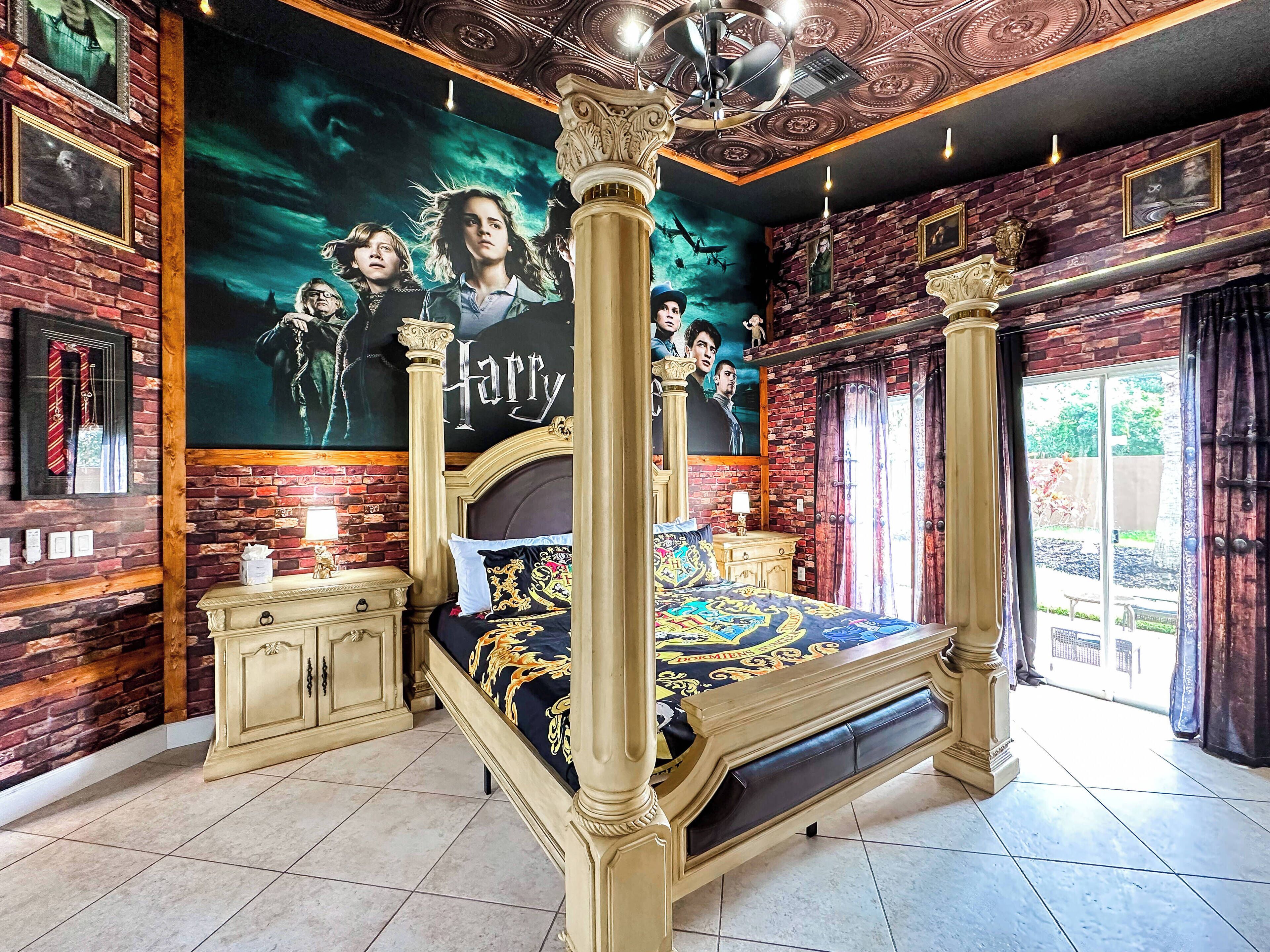 4 bedrooms, iron/ironing board, travel cot, WiFi