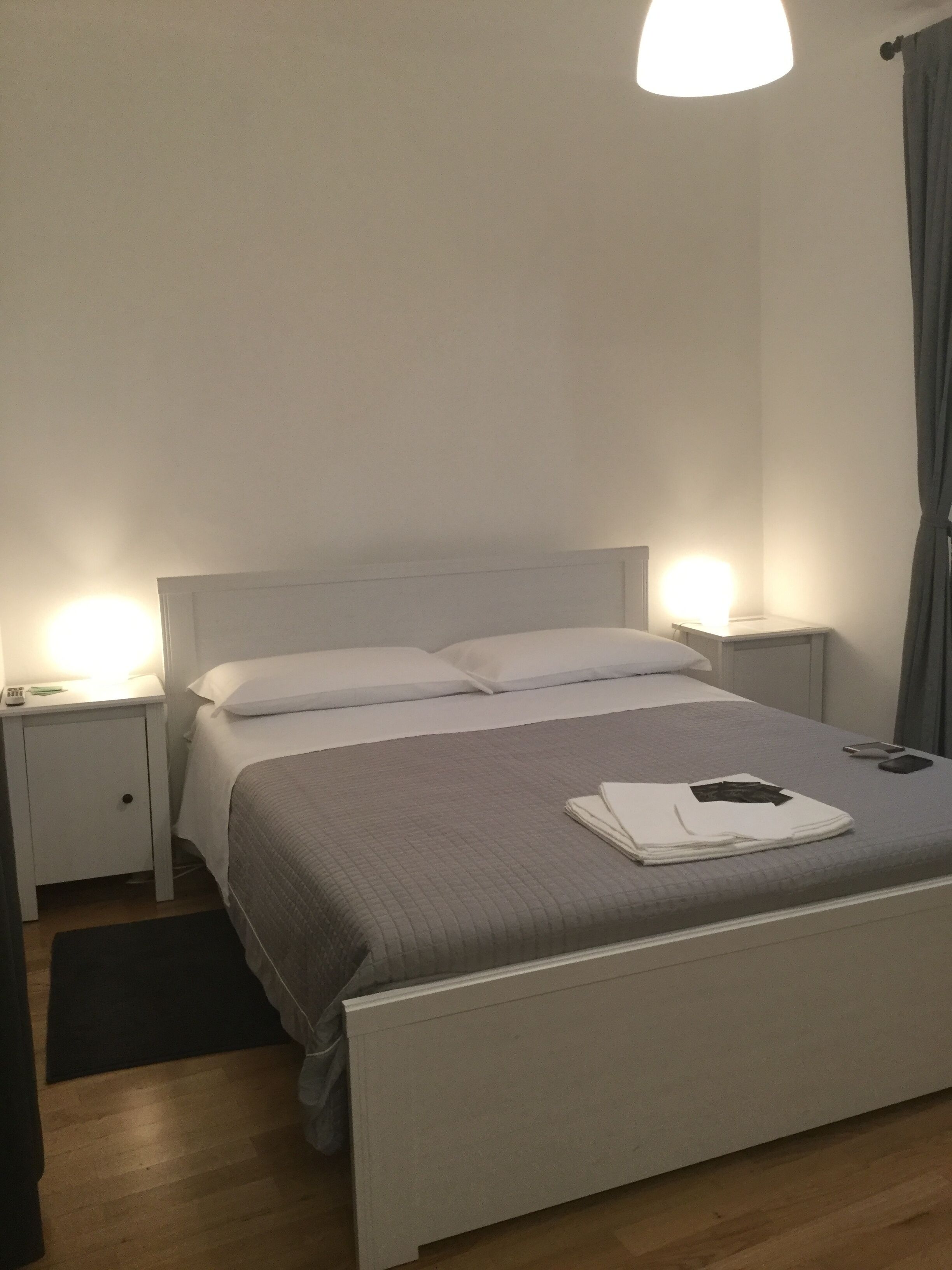 1 camera, ferro/asse da stiro, Wi-Fi, lenzuola