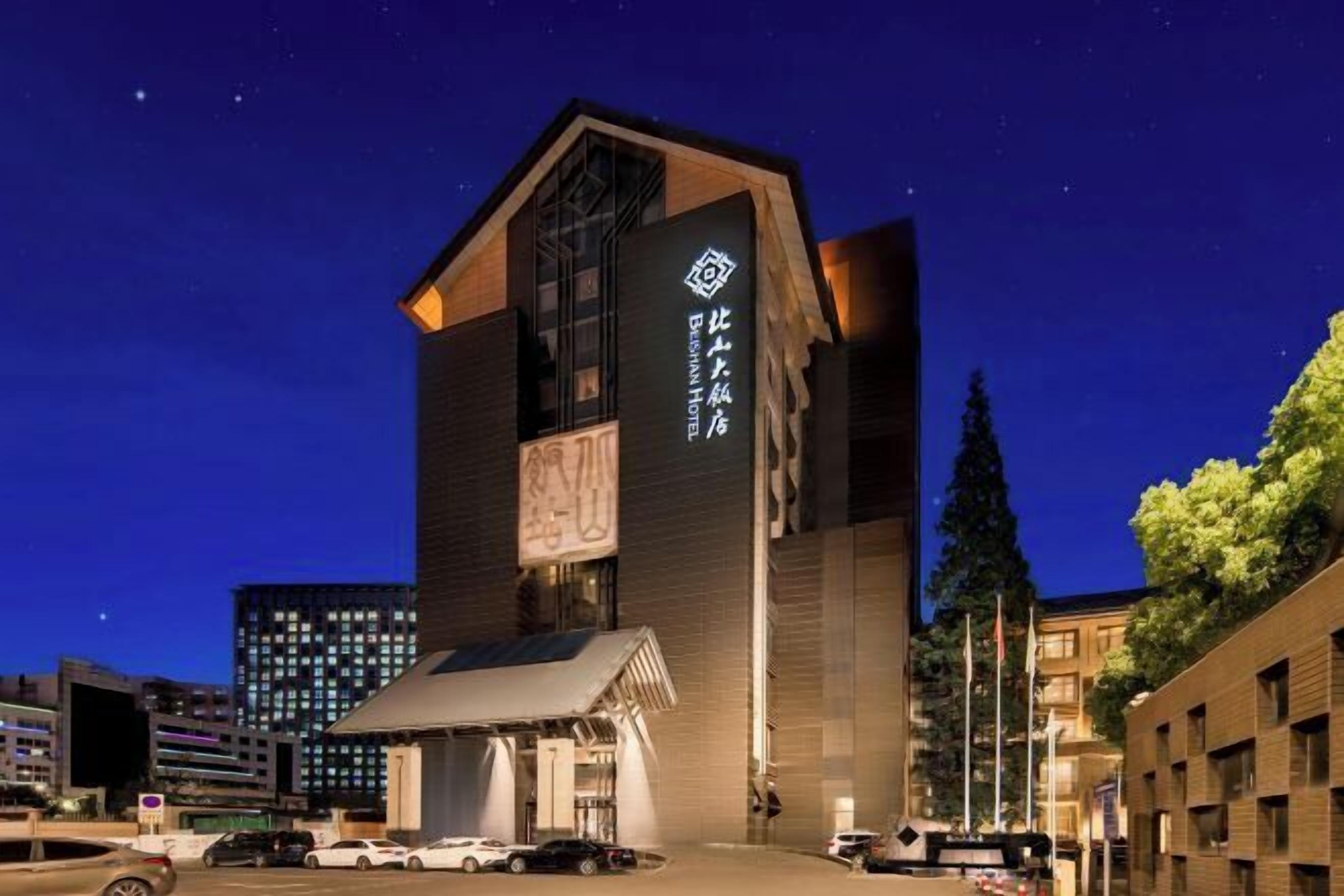 المنشأة من الخارج