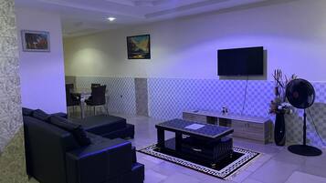 Apartment | Living area | TV