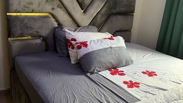 2 habitaciones, tabla de planchar con plancha y wifi gratis