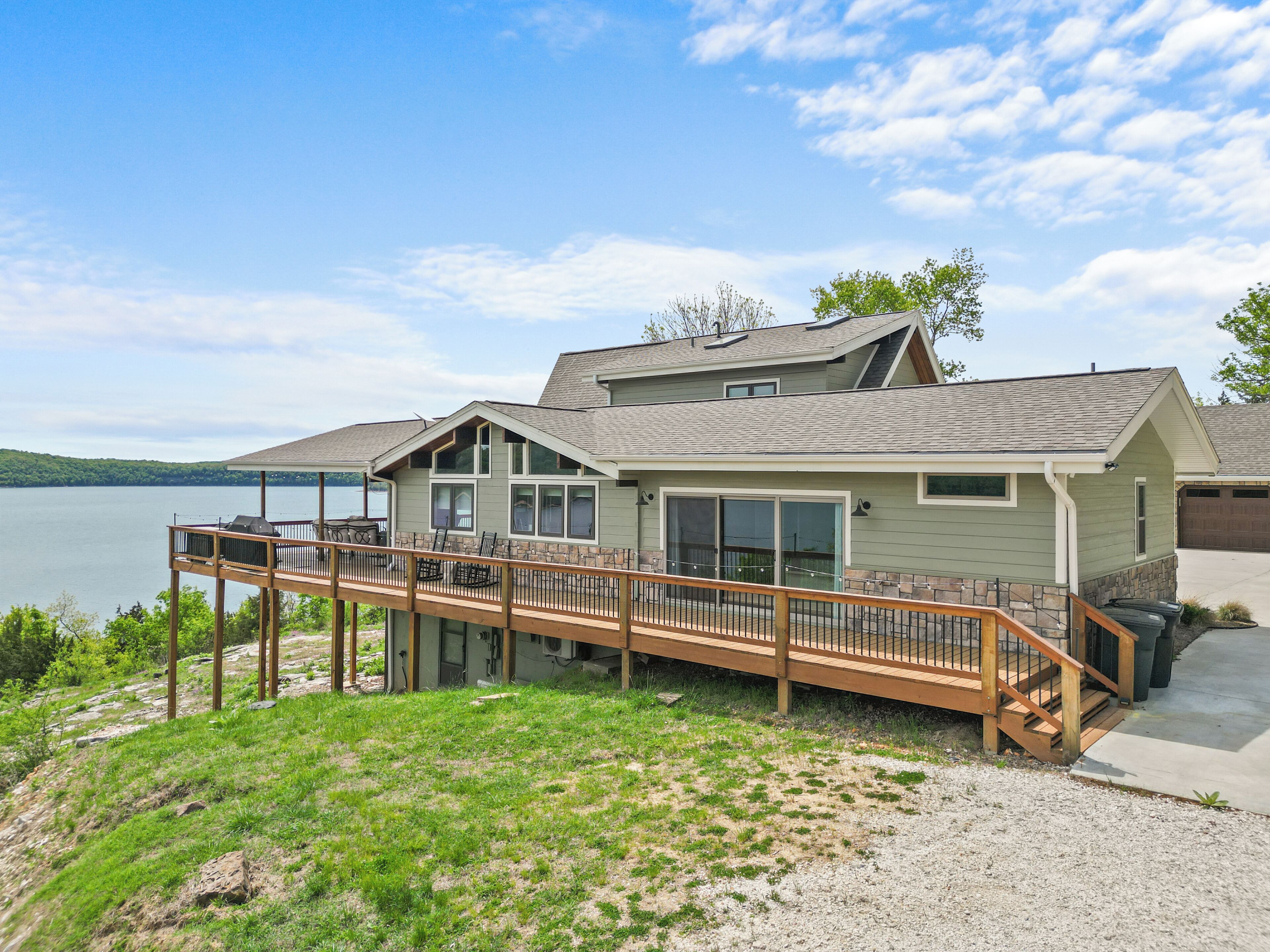Lakefront view home on Beaver Lake!