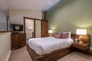 3 soverom, strykejern/-brett, wi-fi og sengetøy