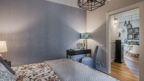 2 chambres, fer et planche à repasser, Wi-Fi, draps fournis