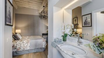 2 Schlafzimmer, Bügeleisen/Bügelbrett, kostenloses WLAN, Bettwäsche